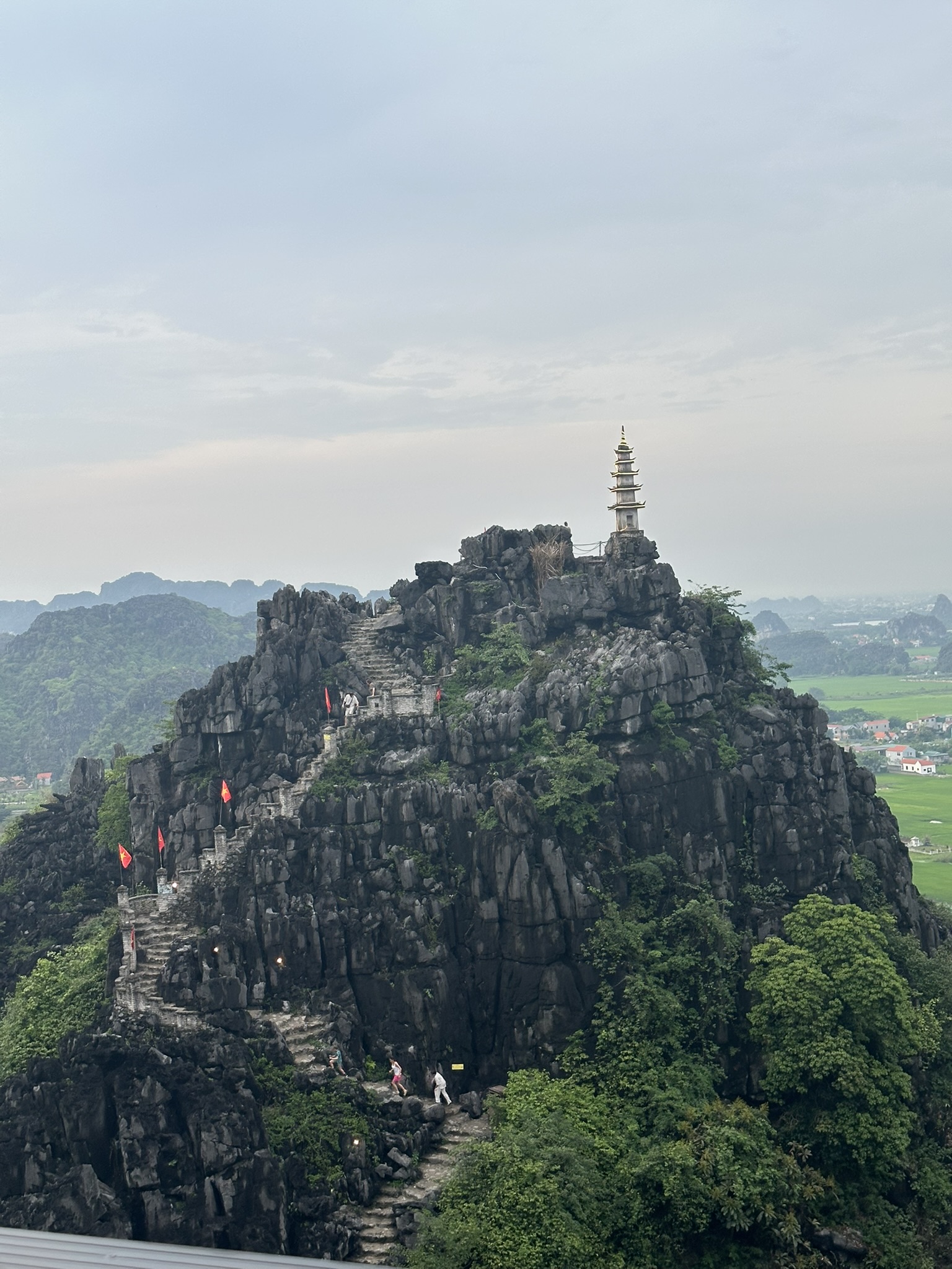 Chèo thuyền Tràng An, Ninh Bình